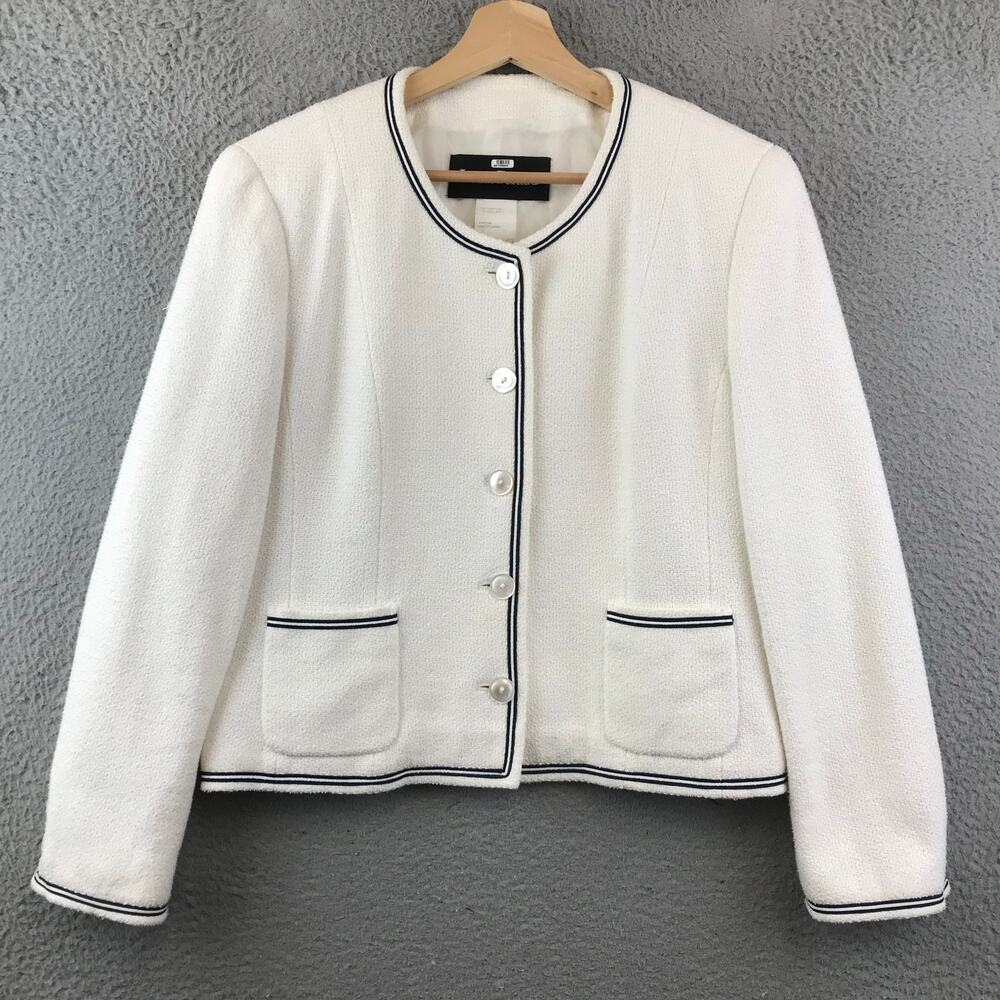 Vintage Louis Féraud White Women's Jacket/Blazer with Black Trim size 10